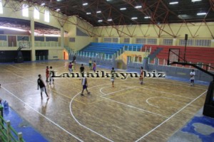 Pemasangan Lantai kayu jati Lapangan basket di Bekasi