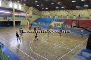 Review GOR Lapangan Basket Bekasi Dengan Parket Kayu Jati Pemasangan Lantai kayu jati Lapangan basket di Bekasi