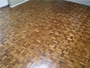 lantai kayu Jati mozaik terpasang