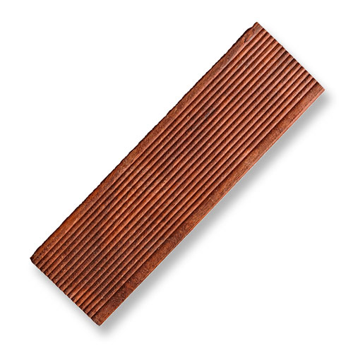 Referensi Lantai Decking Untuk Taman, Agar Tampilan Terlihat Natural kayu merbau papua