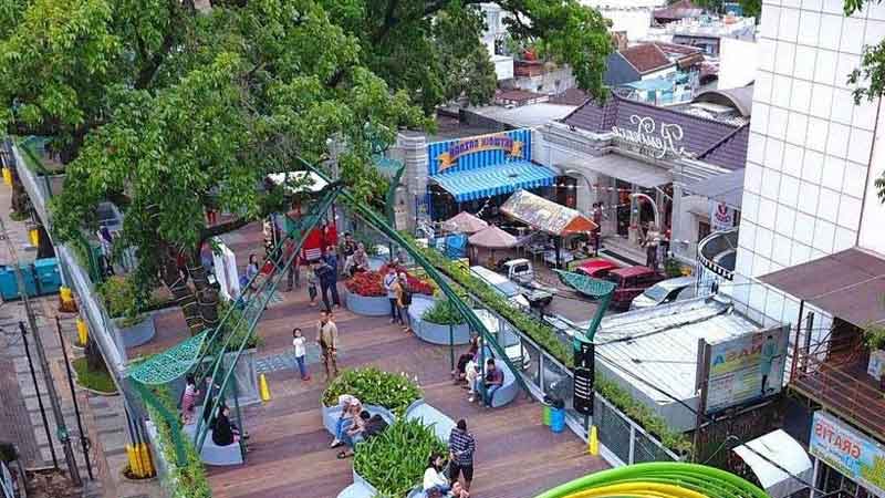 Intip Keindahan di Skywalk Cihampelas Bandung Yang Instagramable skywalk cihampelas bandung