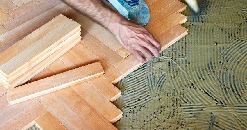 Cara Pasang Lantai Kayu yang Efisien dan Tahan Lama cara pasang lantai kayu diatas keramik