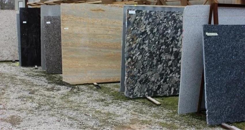 Lantai Granit vs Lantai Kayu Parket, Mana Yang Lebih Bagus? harga batu granit untuk lantai