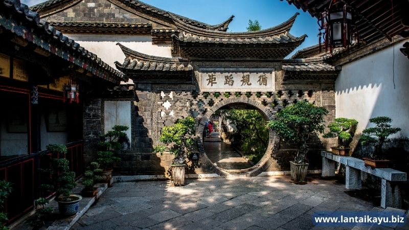 Yuk, Intip Desain Rumah China Mulai Dari Interior dan Eksteriornya Ciri Khas Arsitektur Rumah Tradisional China