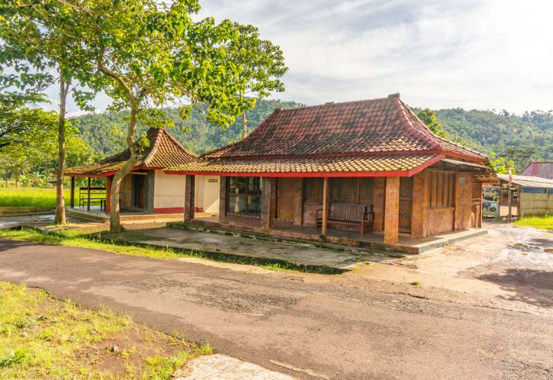 7 Desain Rumah adat Sunda Minimalis Penjual lantai kayu Indonesia
