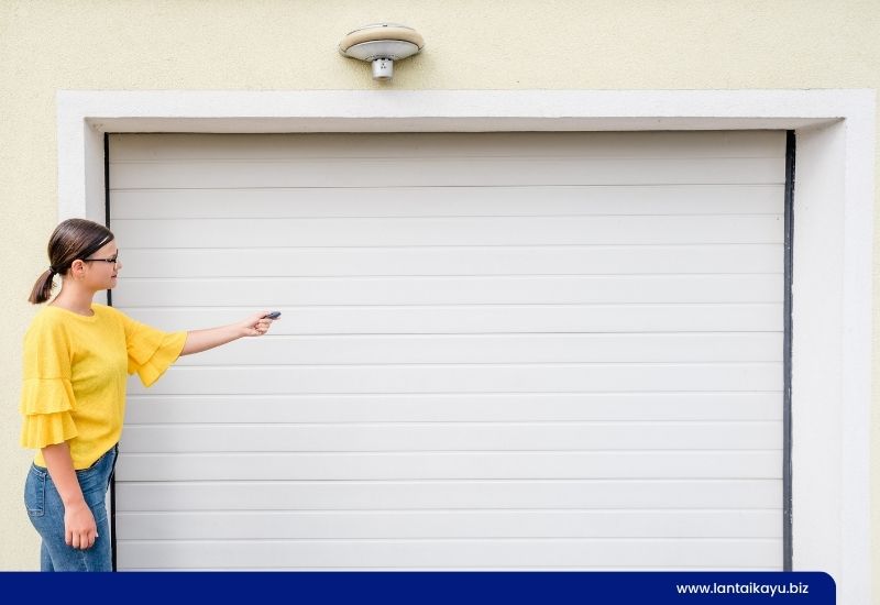 Rekomendasi 5 Jenis Bahan Terbaik Untuk Pintu Rumah Pintu PVC