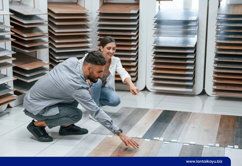 Adu Mekanik Lantai SPC Vs Lantai Vinyl, Mana yang Lebih Berkualitas? perbedaan kualitas lantai SPC vs lantai Vinyl